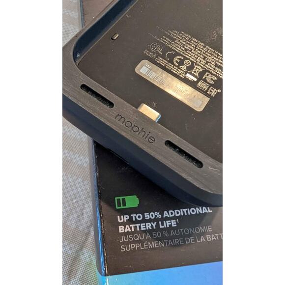 iPhone 15 Pro Mophie - Picture 3 of 3